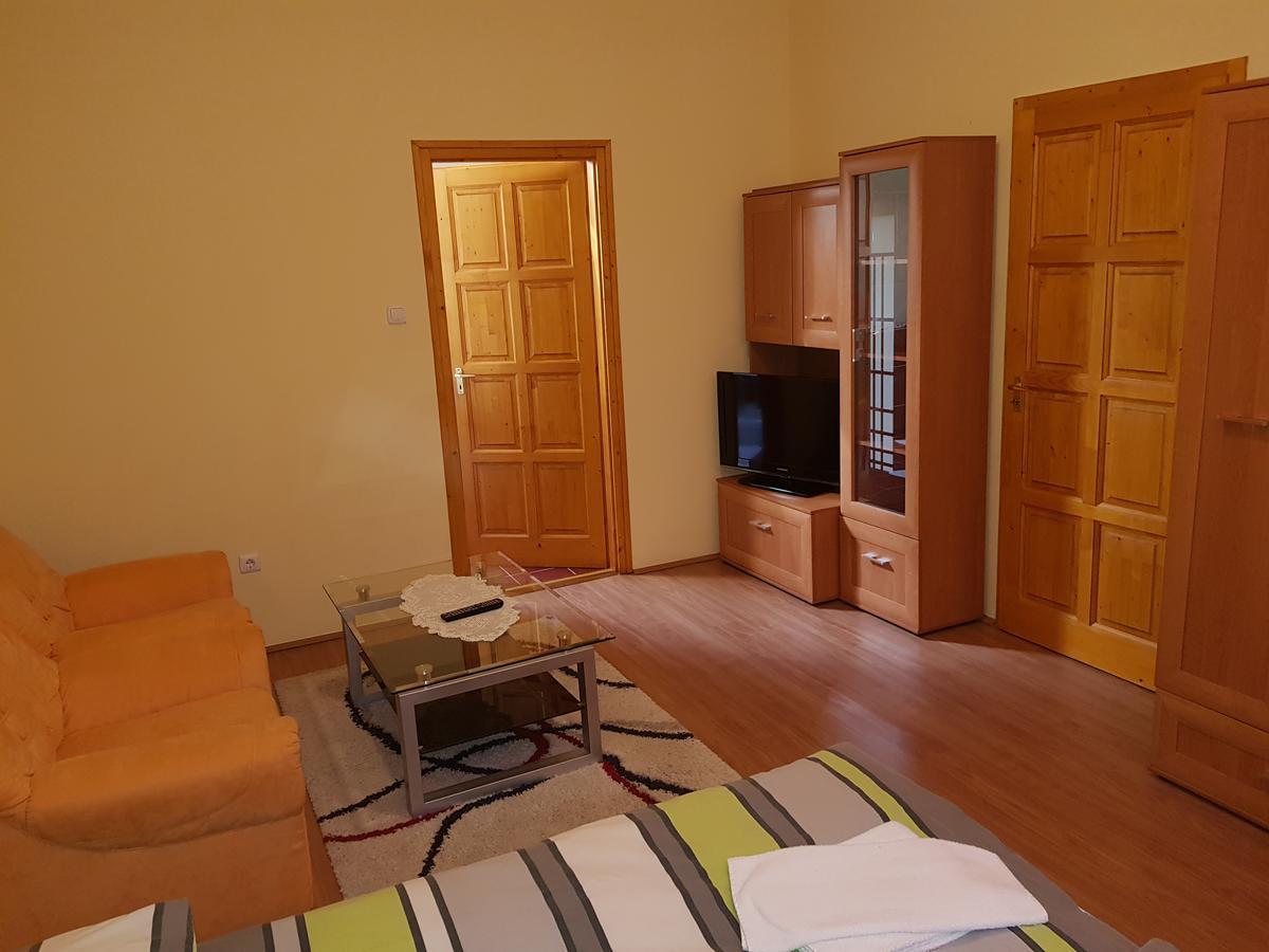 Olze Panzio Bed and Breakfast Erdőbénye Exteriör bild